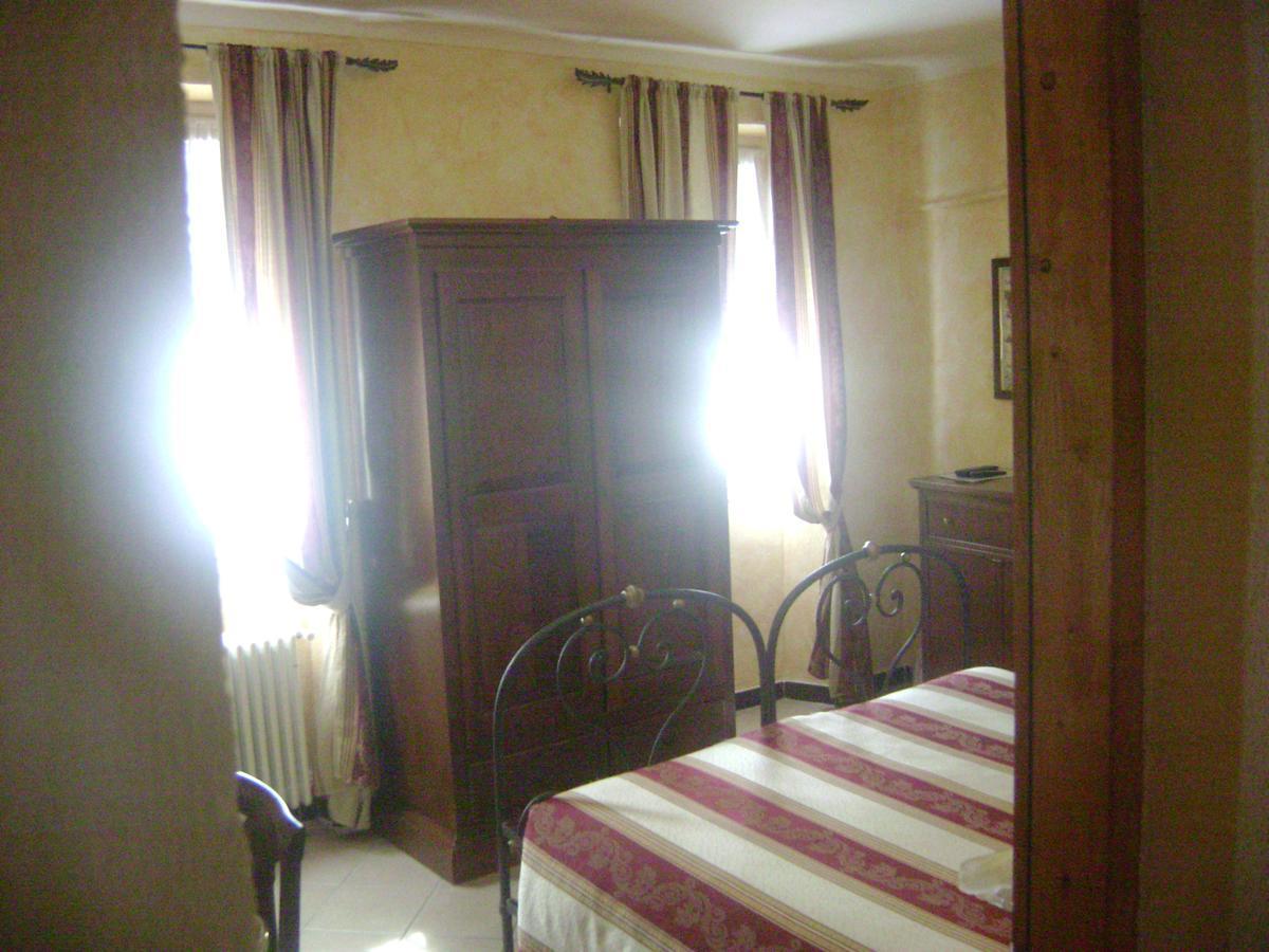 La Finestrella Di Montalto Locanda Badalucco Exterior foto